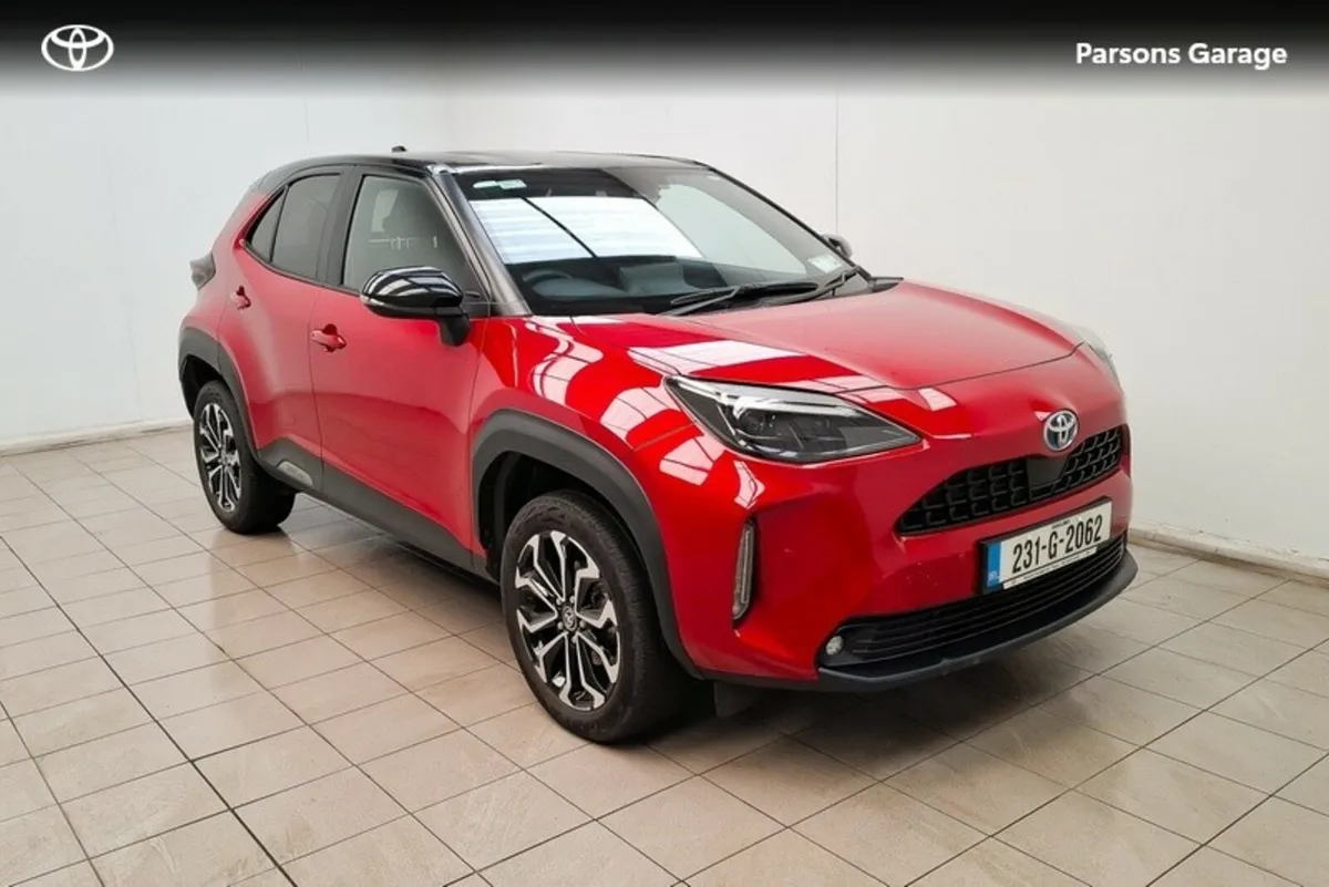 Toyota Yaris Cross YARIS CROSS LUNA SPORT - Image 1