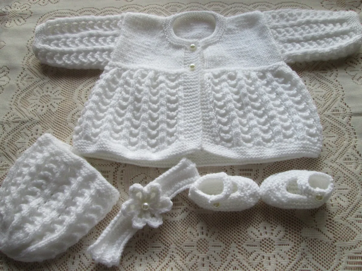 Hand knitted baby christening Set. - Image 2