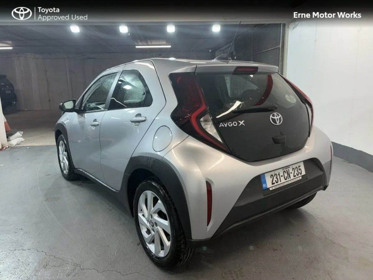 Toyota Aygo X AYGO X 1.0 PULSE - Image 2