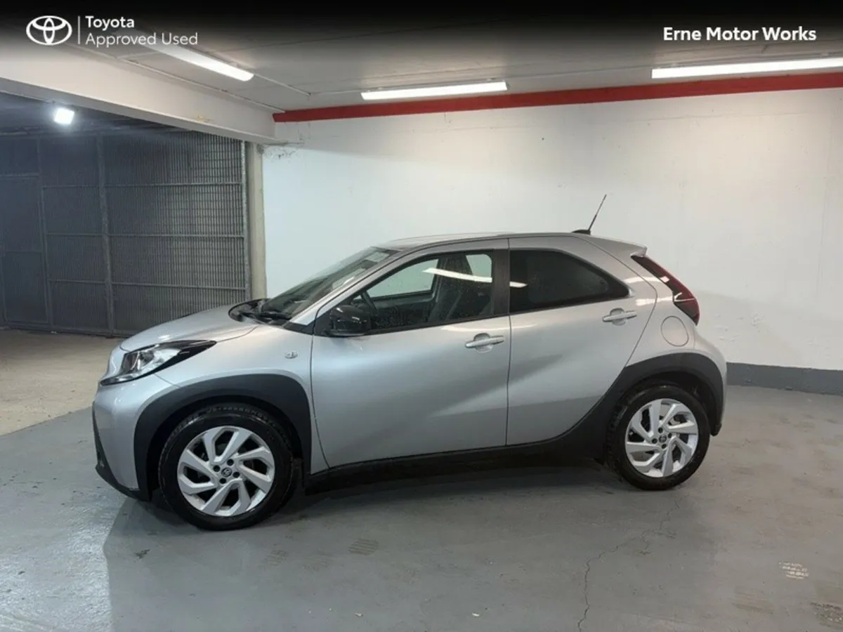 Toyota Aygo X AYGO X 1.0 PULSE - Image 3