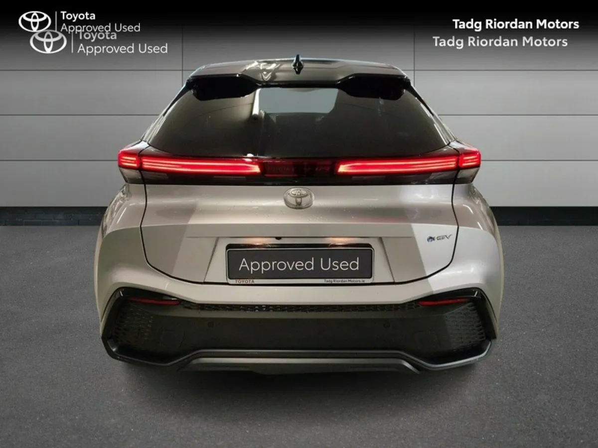 Toyota C-HR HYBRID SOL - Image 4