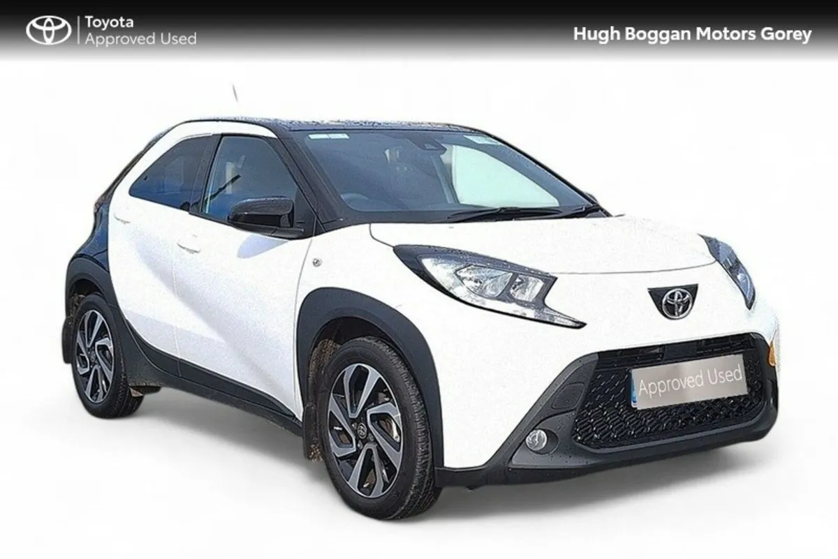 Toyota Aygo X AYGO X 1.0 DESIGN - Image 1