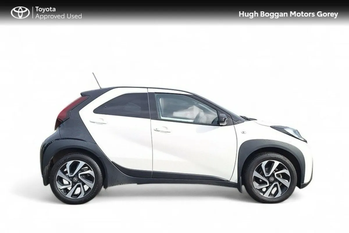 Toyota Aygo X AYGO X 1.0 DESIGN - Image 3