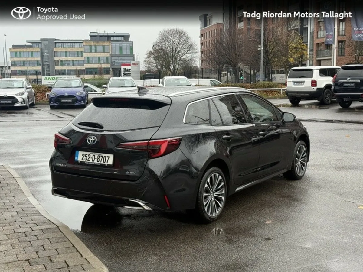 Toyota Corolla SOL T/S*** DEMO SALE *** BIG SAVING - Image 2