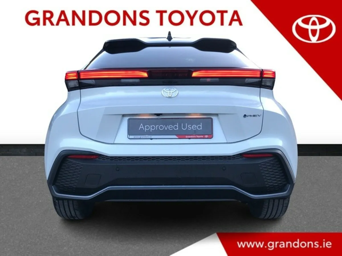 Toyota C-HR PHEV SPORT+ - GRANDONS - Image 4