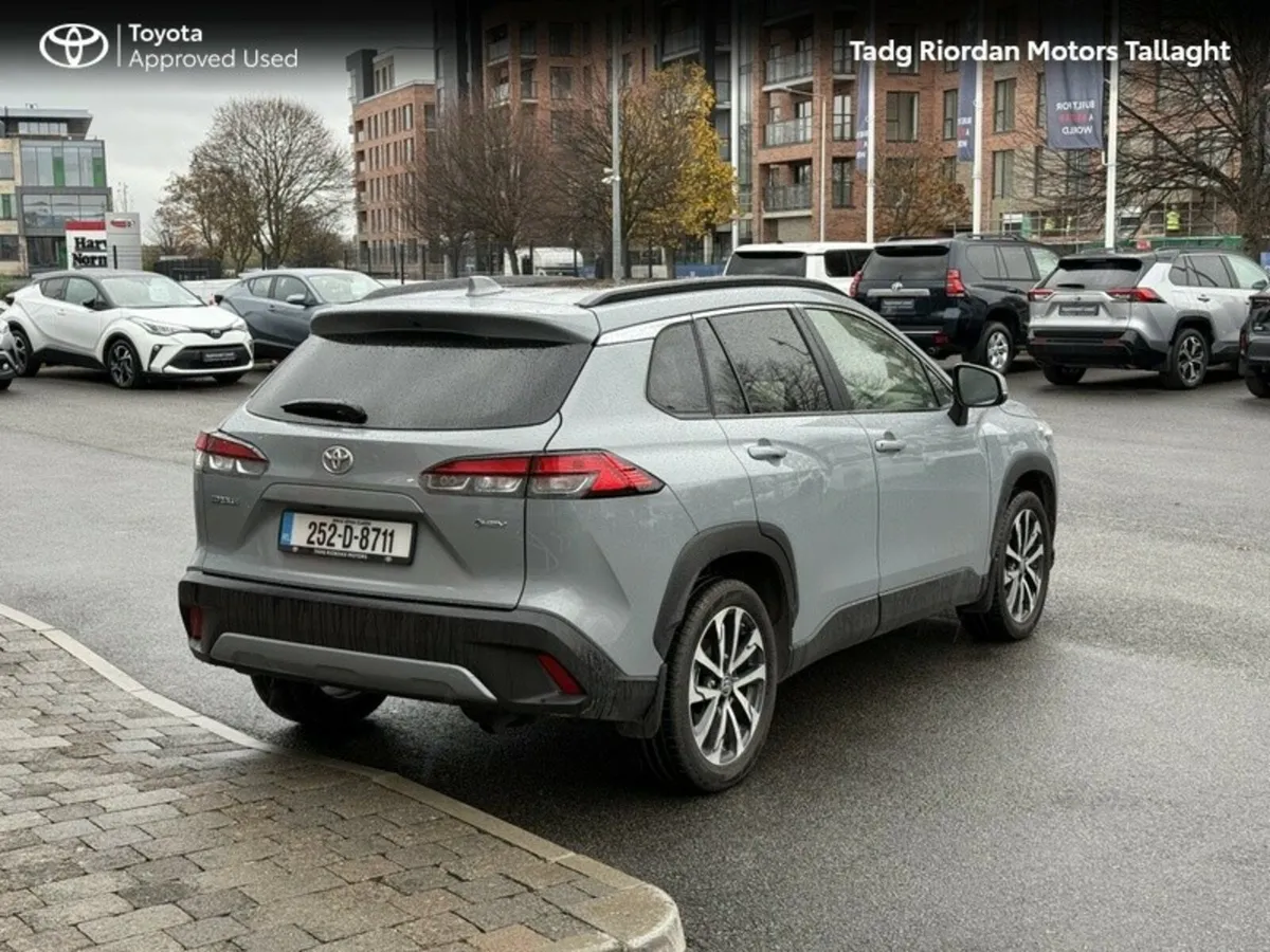 Toyota Corolla Cross 1.8 SOL*** DEMO SALE *** BIG - Image 2