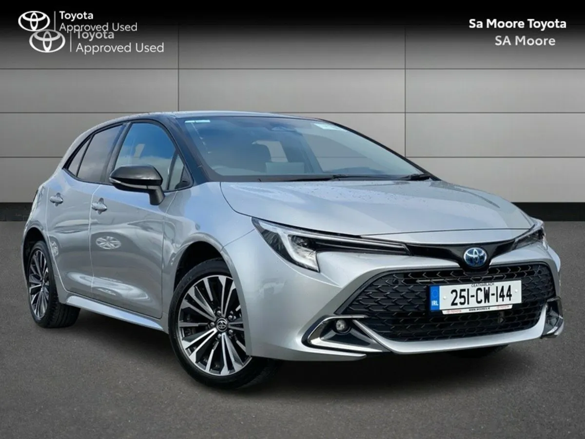 Toyota Corolla HYBRID LUNA SPORT HATCHBACK - Image 1