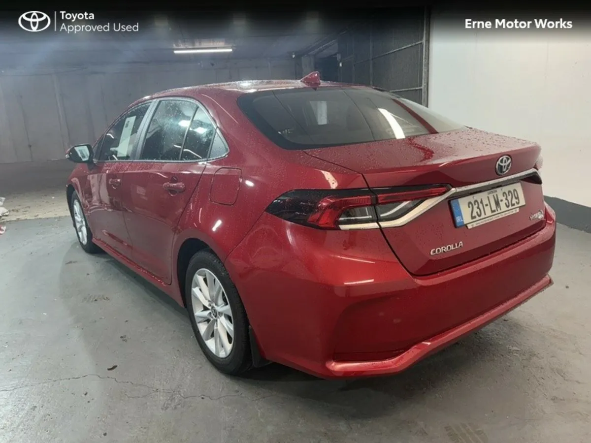 Toyota Corolla COROLLA LUNA SALOON - Image 3