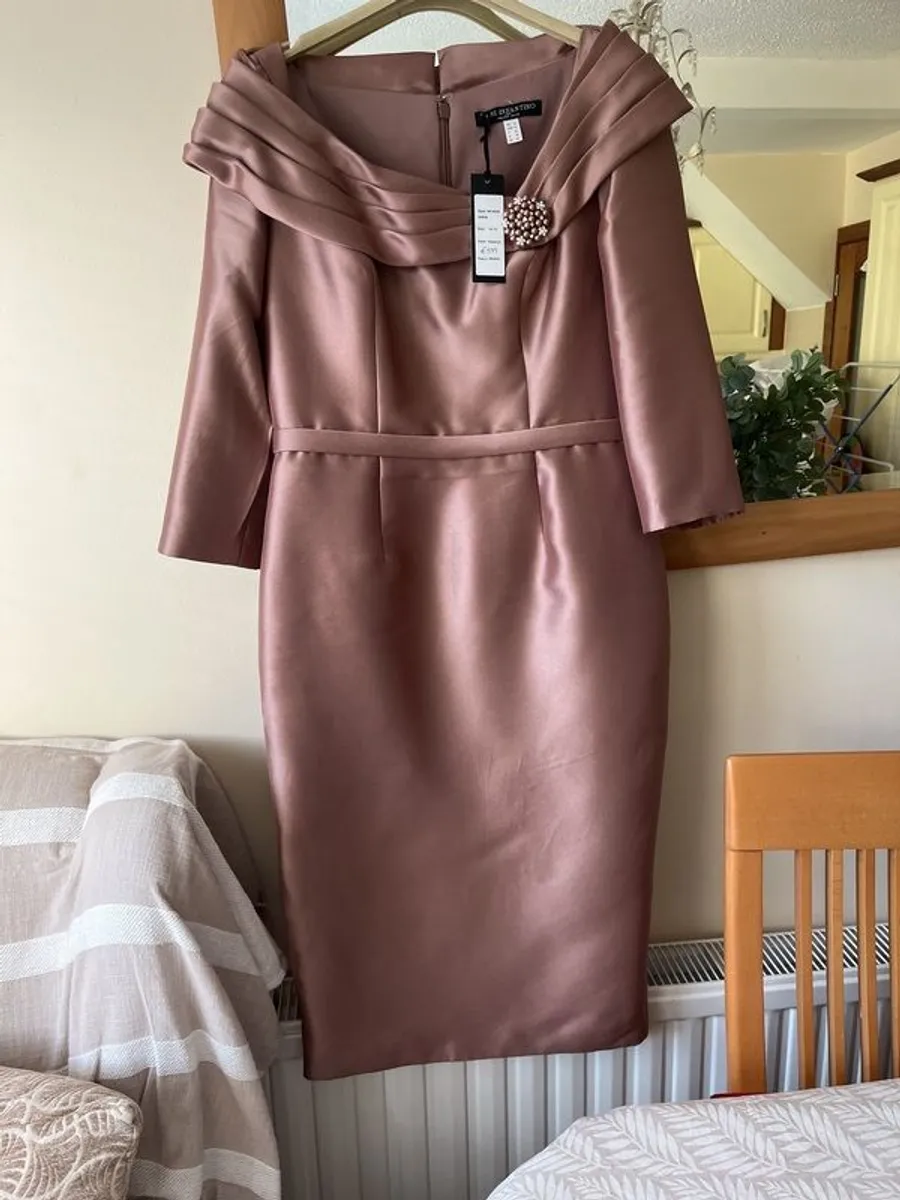 mother of the bride - Image 3