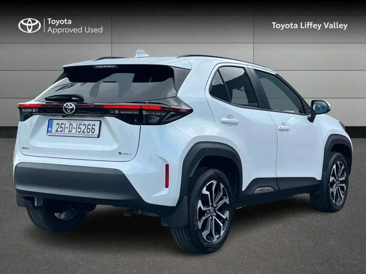 Toyota Yaris Cross YARIS CROSS L-SPORT MONO - Image 2