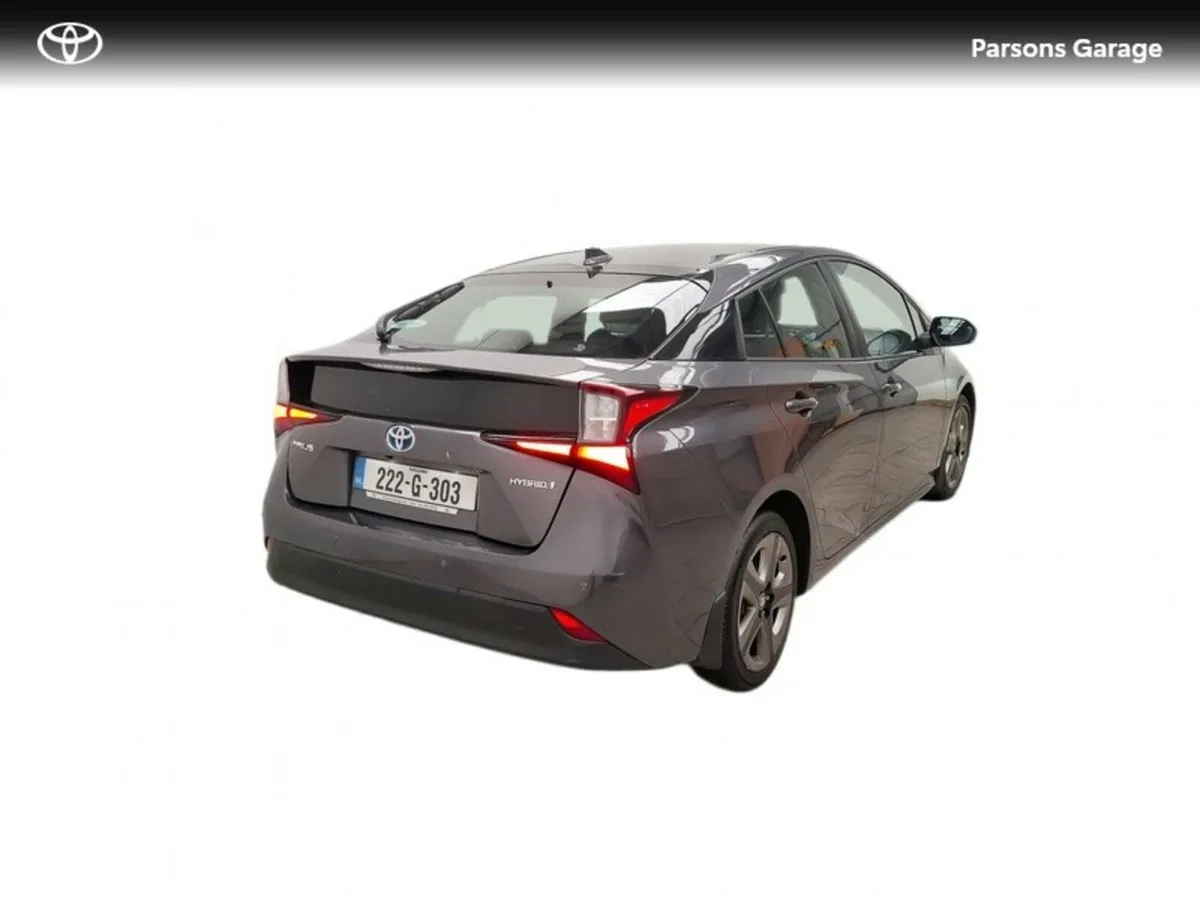 Toyota Prius PRIUS LUXURY - Image 2