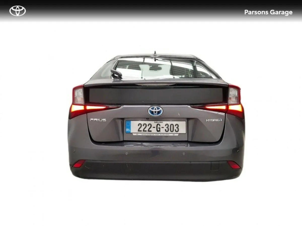 Toyota Prius PRIUS LUXURY - Image 4