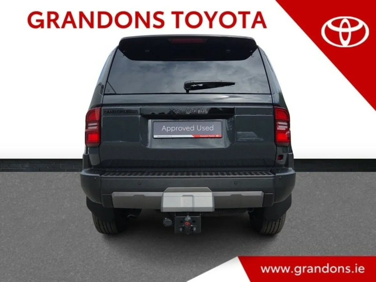 Toyota Land Cruiser PLATINUM PASSENGER - GRANDONS - Image 4
