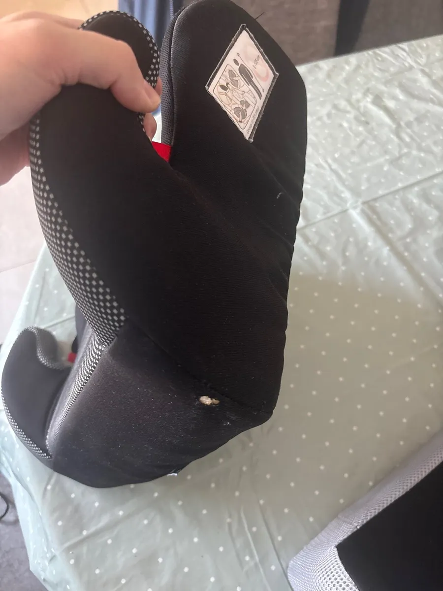 Booster seats - Image 2