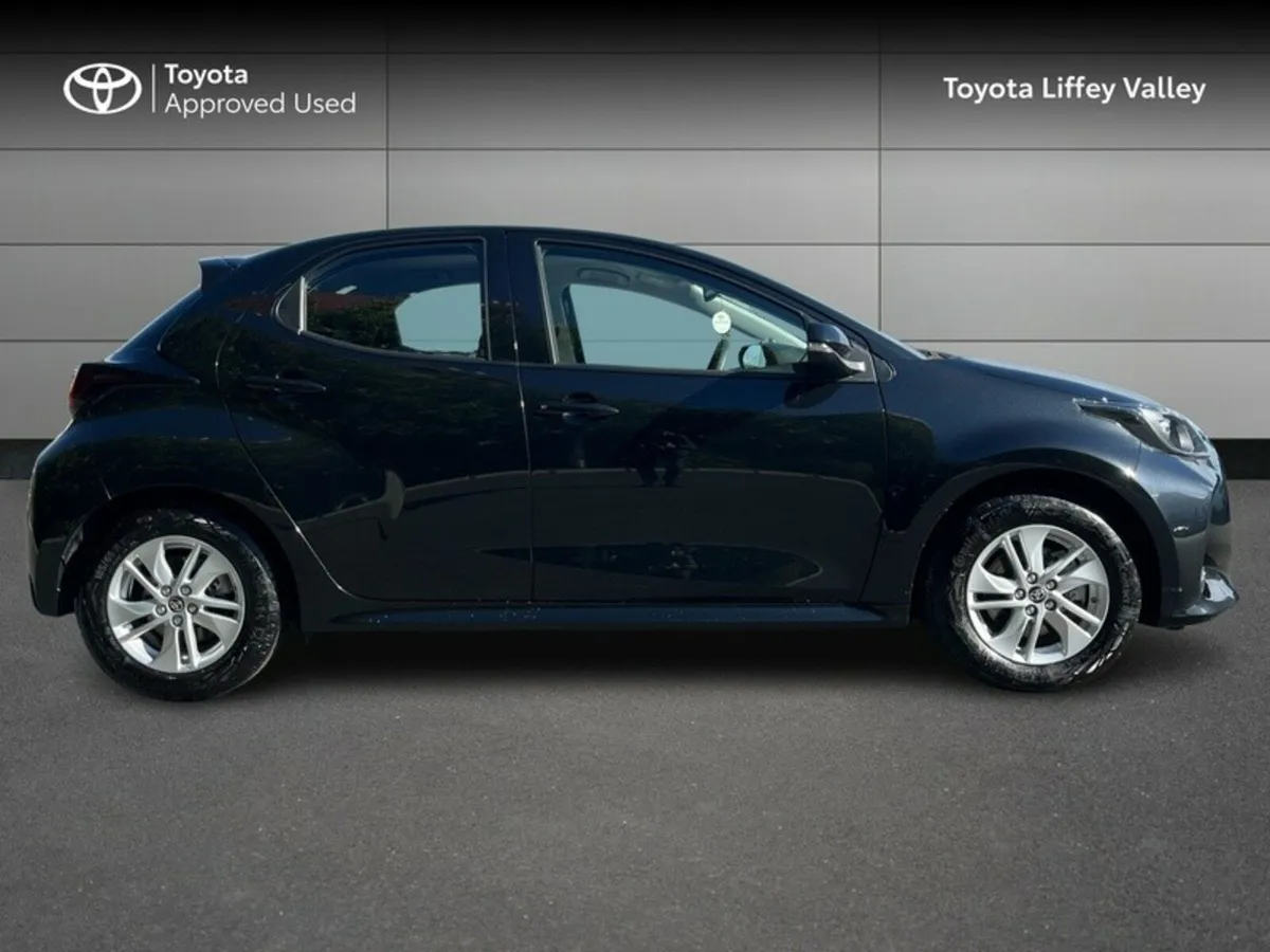 Toyota Yaris Yaris Hybrid 115 Luna - Image 3