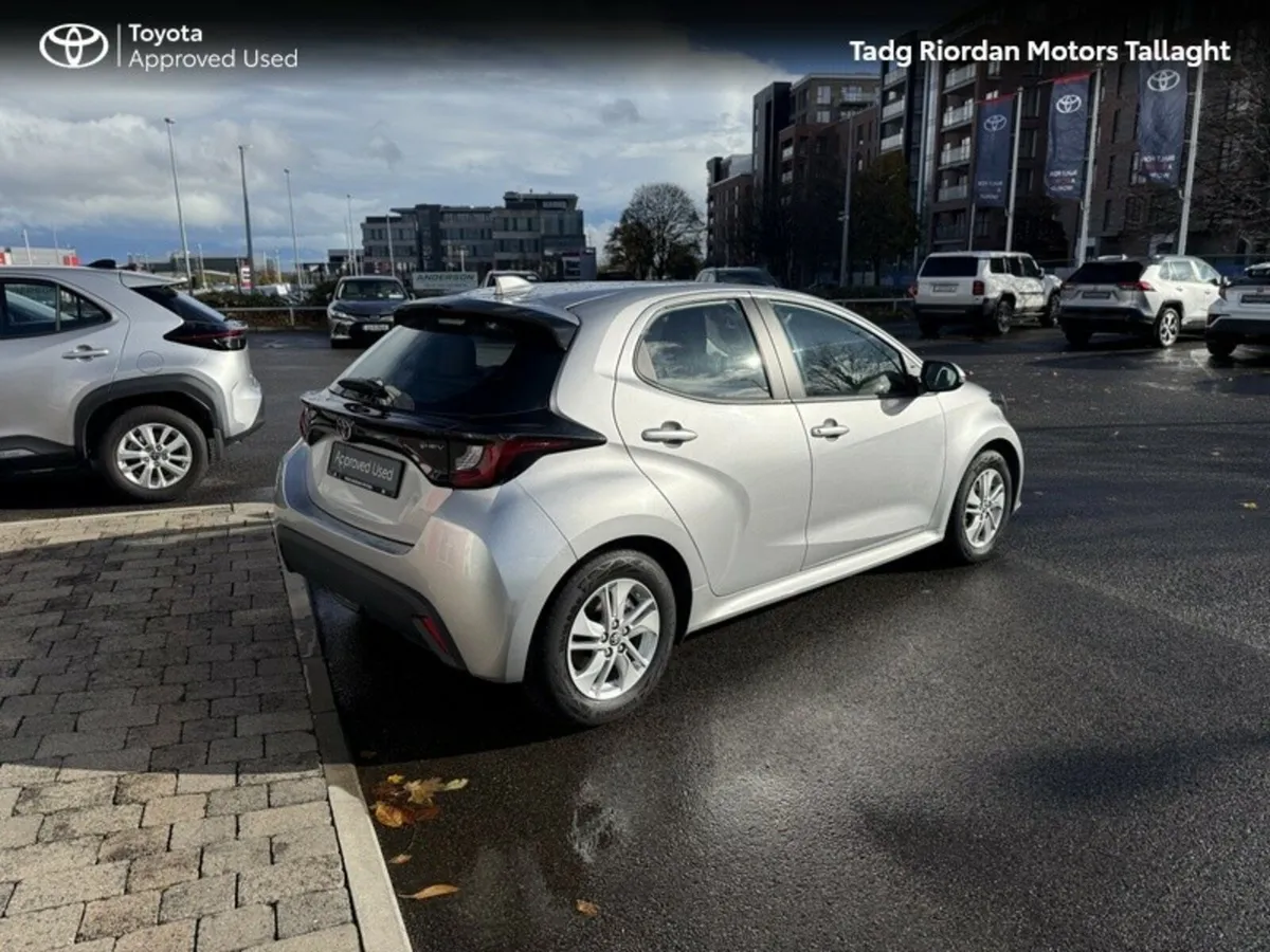 Toyota Yaris Hybrid 115 Luna*** GUARANTEED €1500 S - Image 2