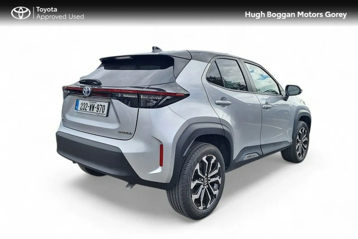 Toyota Yaris Cross Hybrid Luna Sport - Image 2