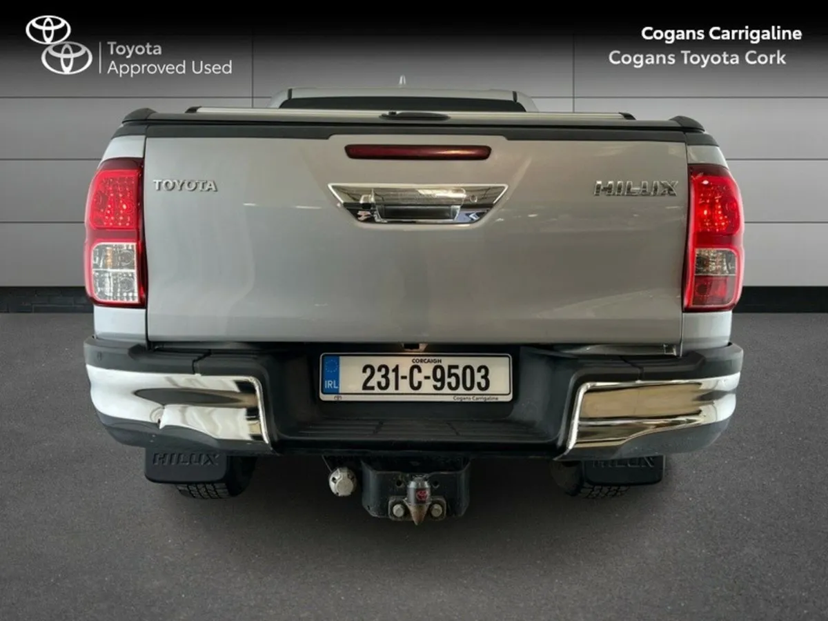 Toyota Hilux 2.8 SR5 D/CAB AUTO 4DR - Image 4