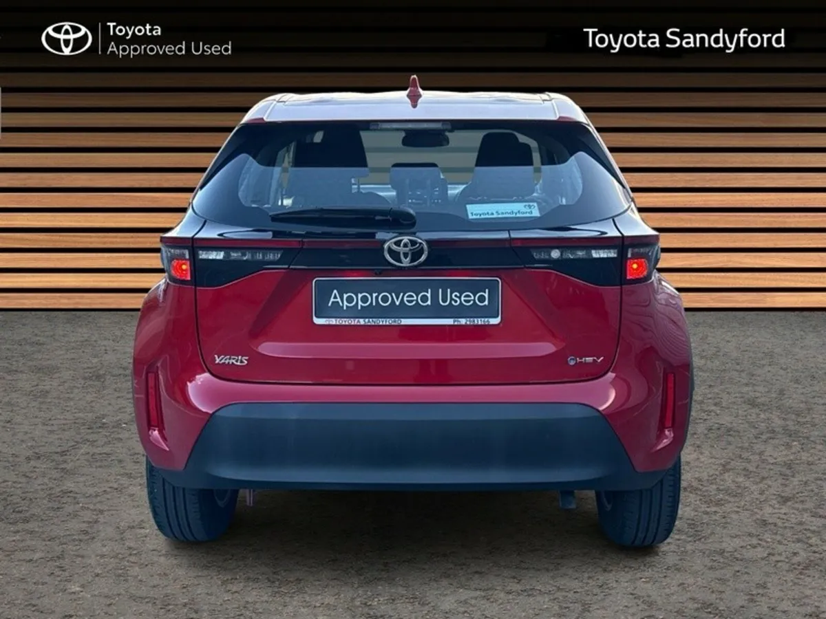 Toyota Yaris Cross LUNA HYBRID AUTOMATIC // REAR C - Image 4