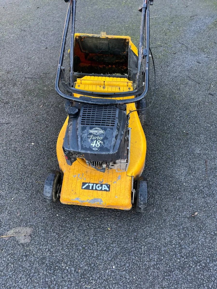 Petrol Lawn mower - Image 1