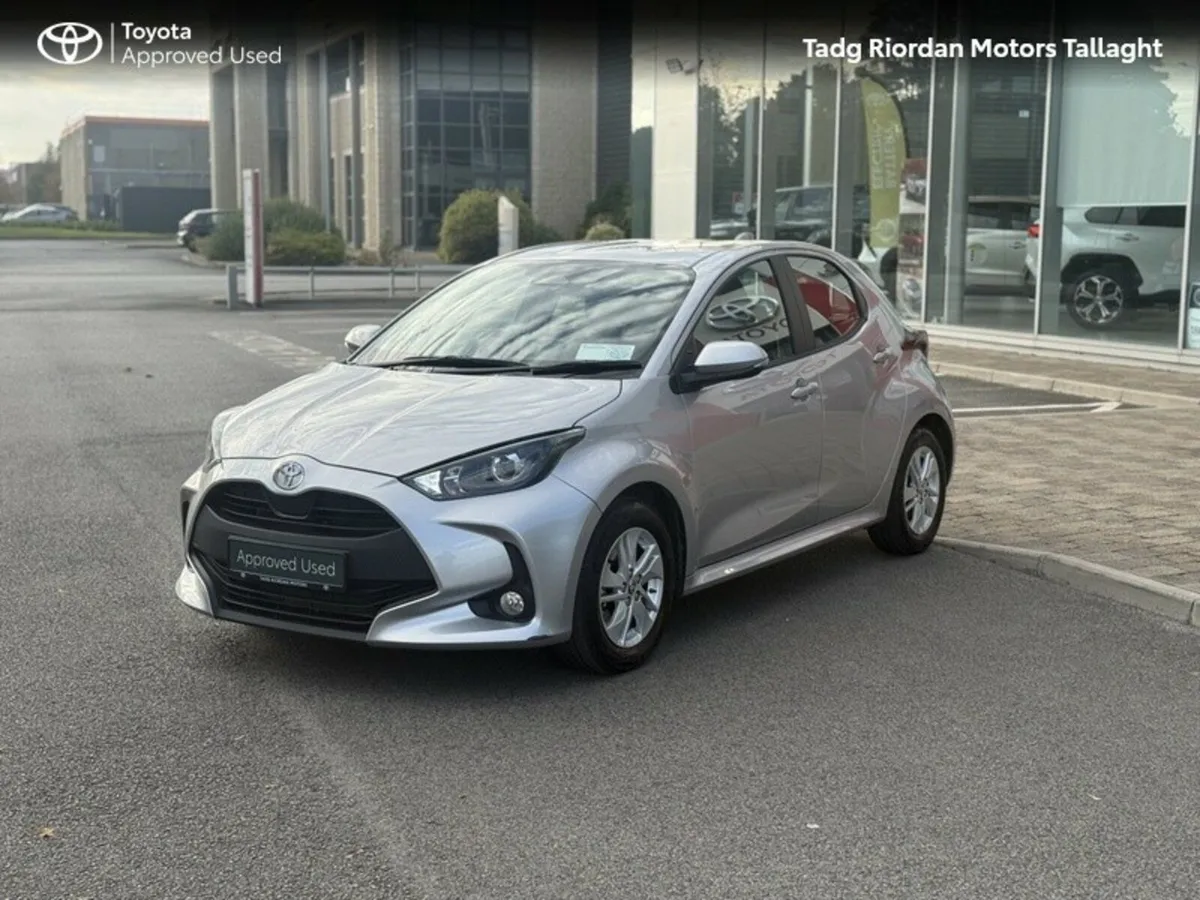Toyota Yaris HYBRID 115 Luna*** GUARANTEED €1500 S - Image 3