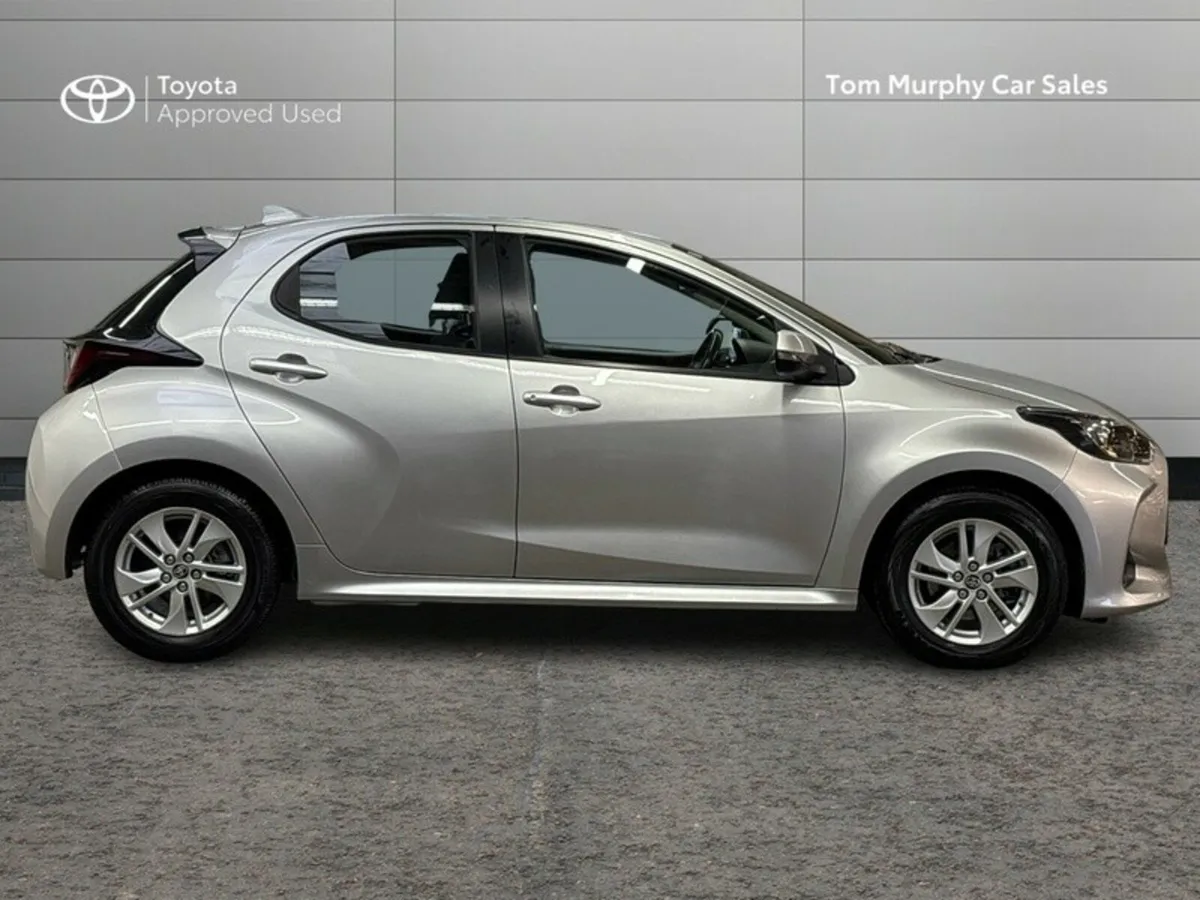 Toyota Yaris yaris hybrid luna - Image 3