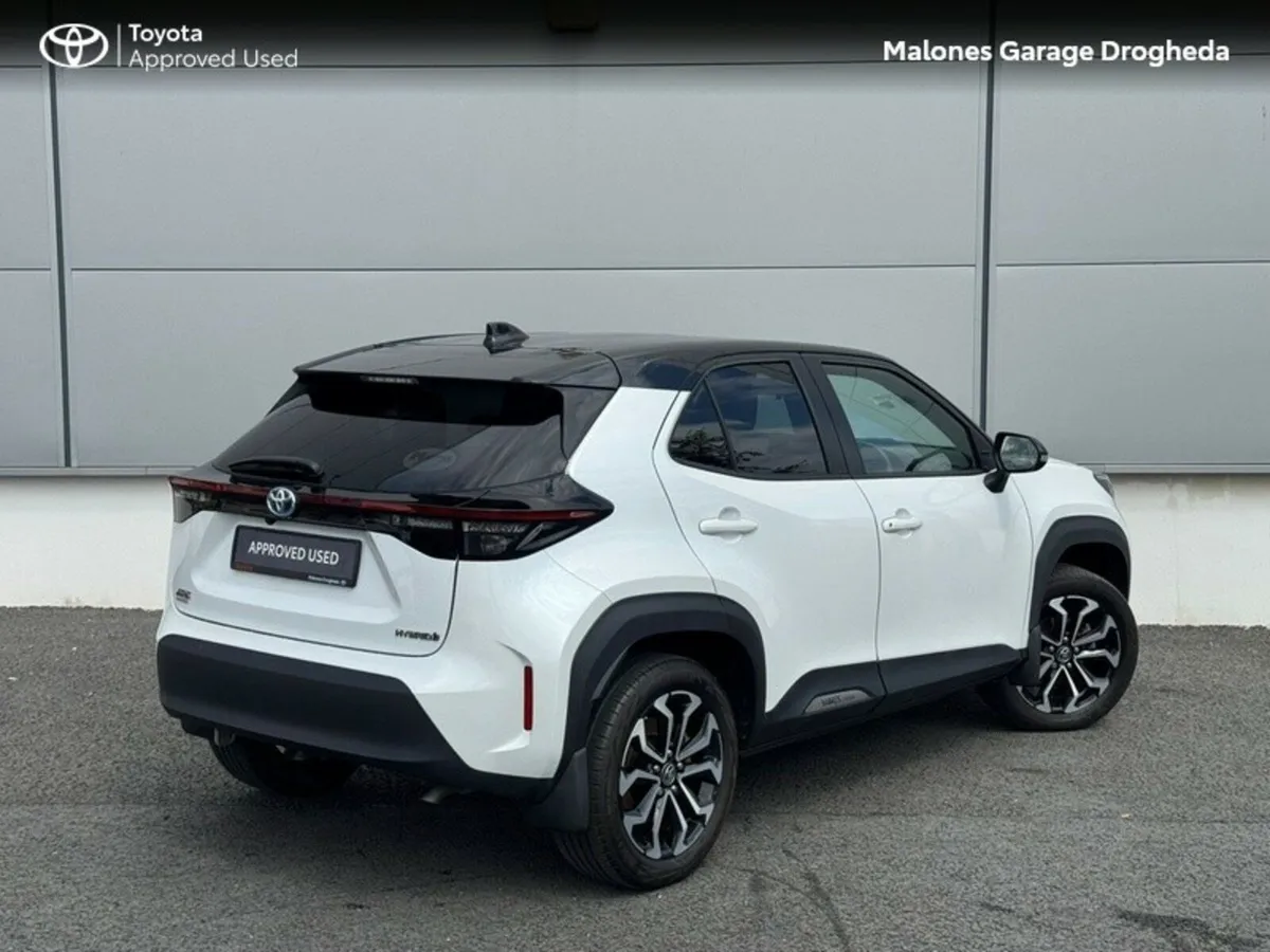 Toyota Yaris Cross 1.5 Hybrid Luna Sport Call Now - Image 2