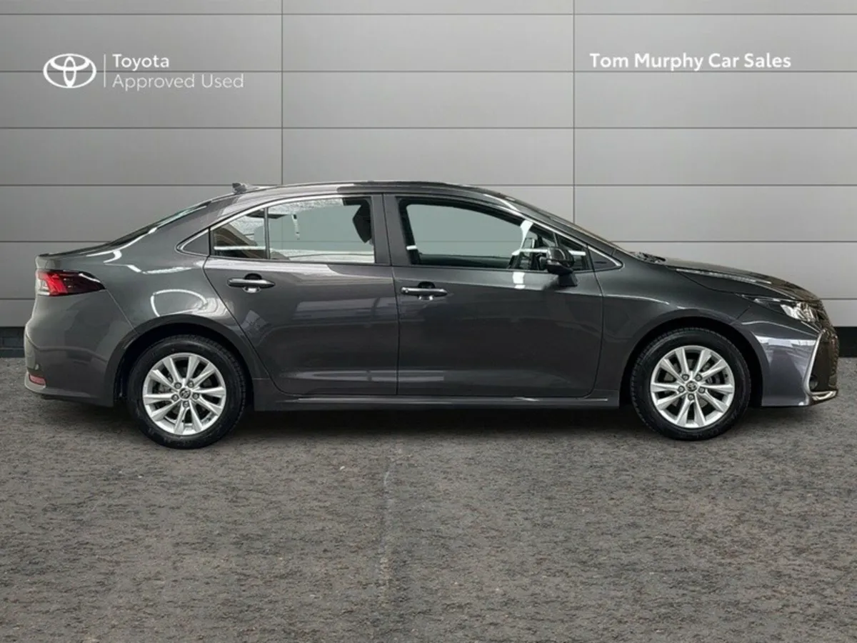 Toyota Corolla COROLLA SALOON LUNA - Image 3