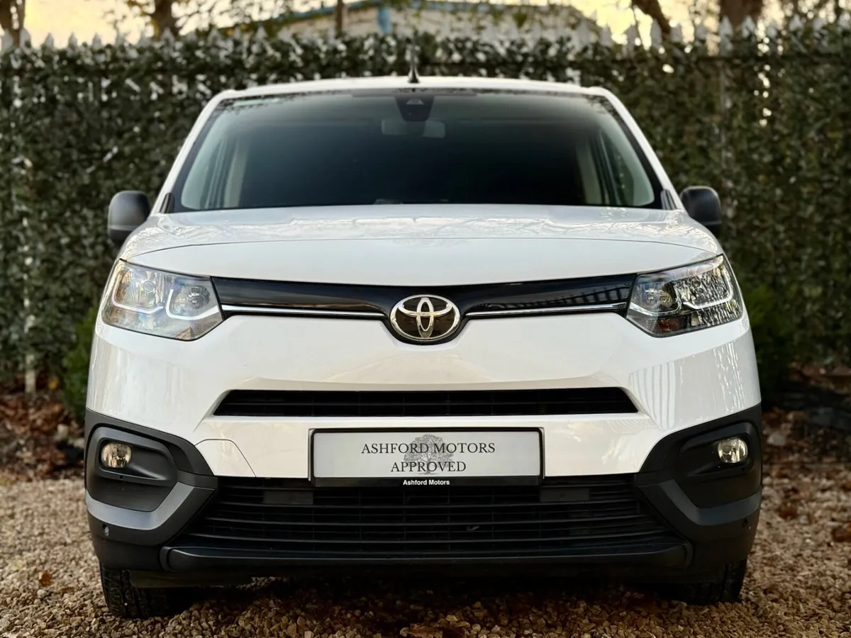 Toyota Proace City 1.5d SWB - Image 2