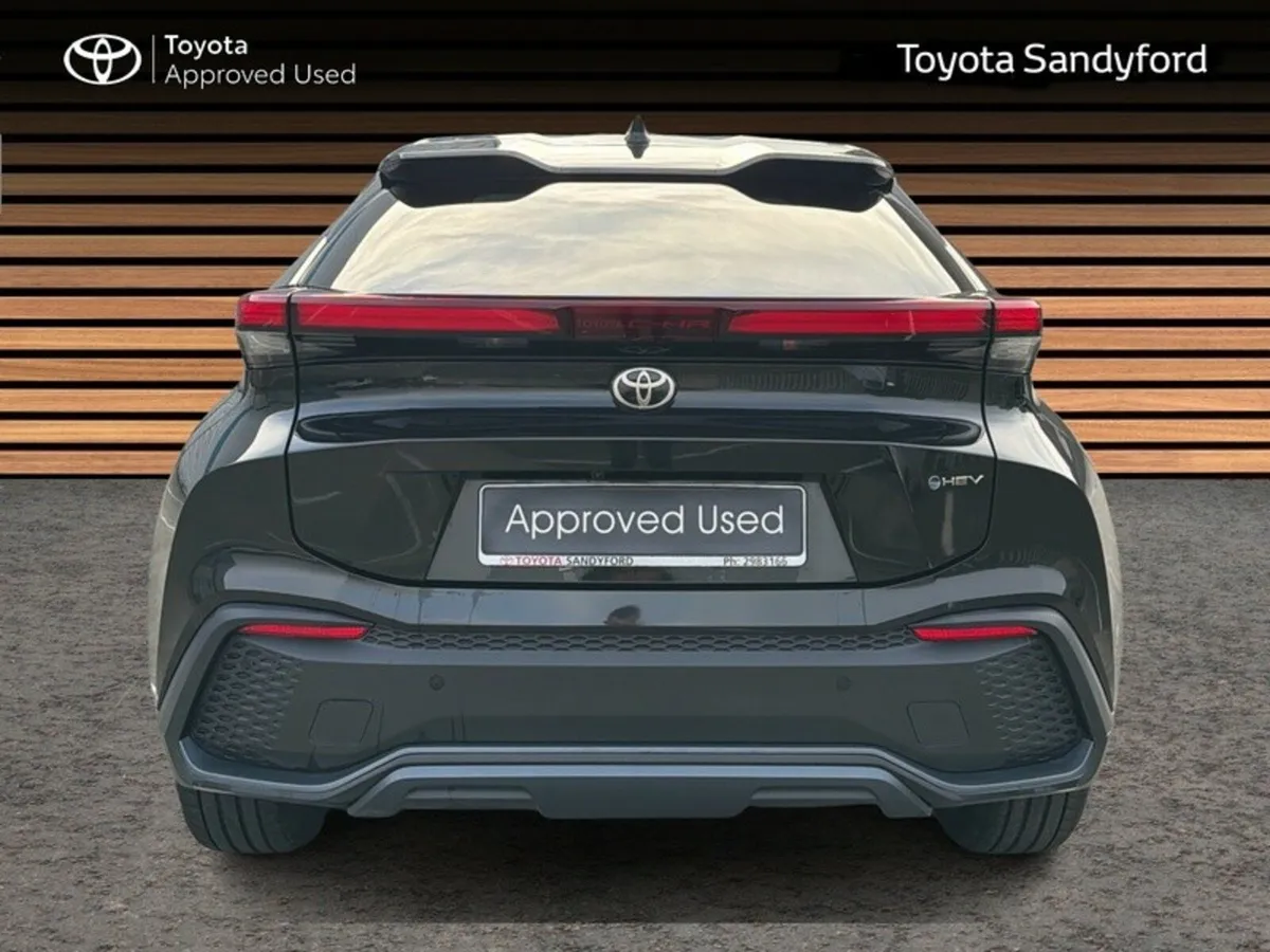 Toyota C-HR NEW MODEL HYBRID SPORT // HEATED SEATS - Image 4