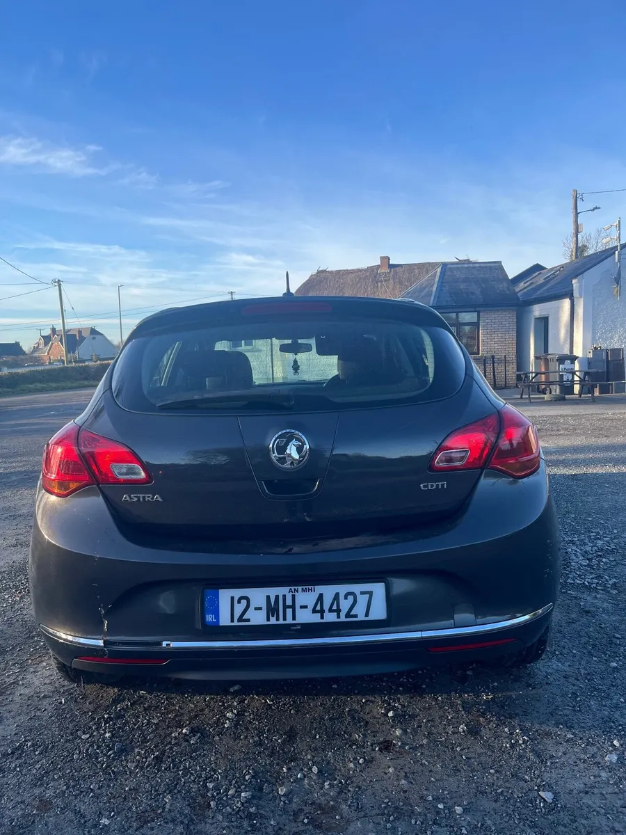 Vauxhall Astra 2012 - Image 4