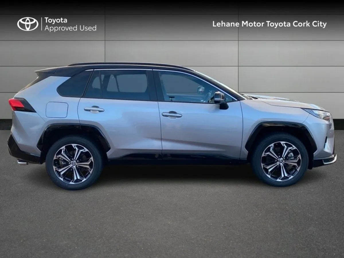 Toyota RAV4 RAV4 PLUG-IN HYBRID SPORT - Image 3