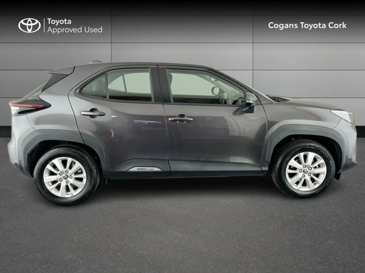 Toyota Yaris Cross Yaris Cross Luna *Best Value* - Image 3