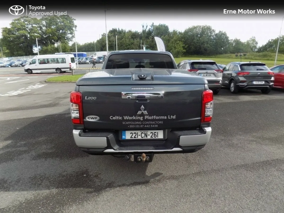 Mitsubishi L200 INSTYLE 6AT 4DR AUTO 2.5 DID CR 4W - Image 3