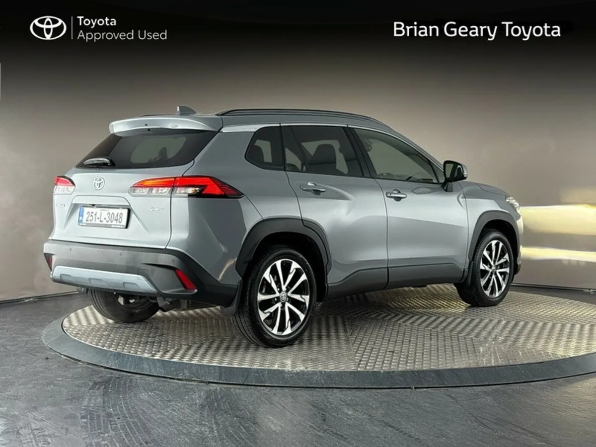 Toyota Corolla Cross HYBRID SPORT - Image 2