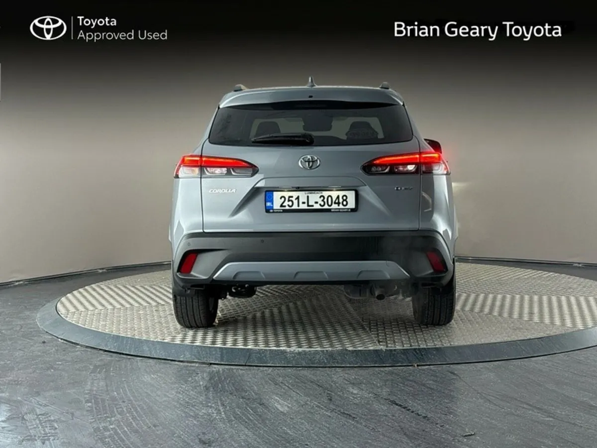 Toyota Corolla Cross HYBRID SPORT - Image 4