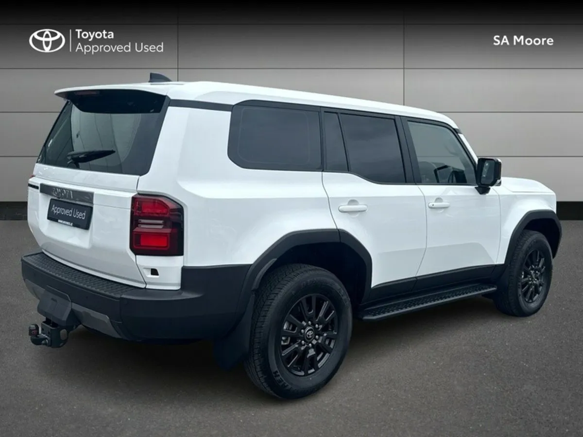 Toyota Land Cruiser 2 Seat Commercial - Image 2