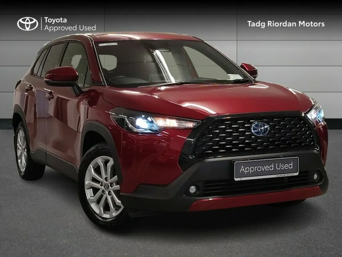 Toyota Corolla Cross LUNA 1.8 4DR AUTO * PRICE RED - Image 1