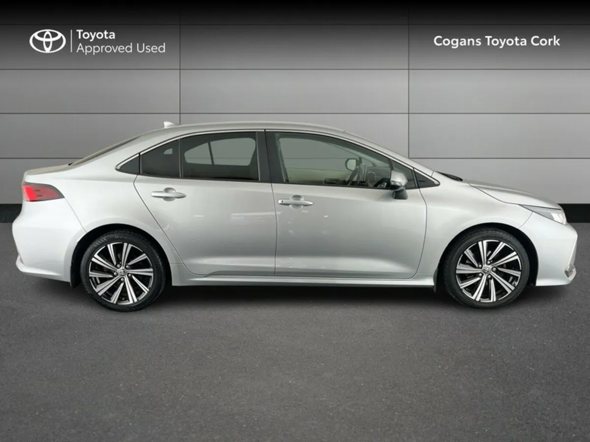 Toyota Corolla 1.8 - Image 3