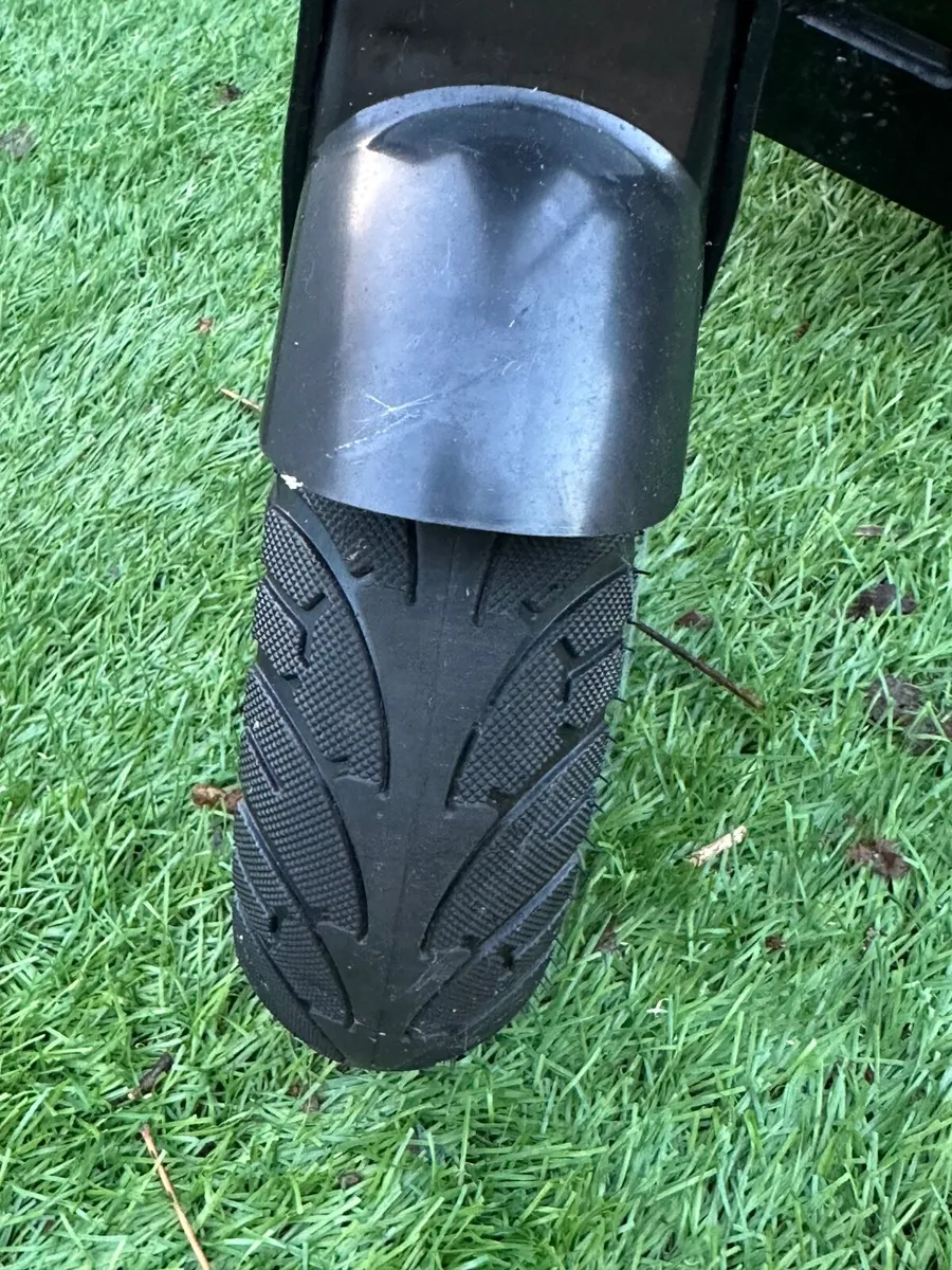 Electric scooter - Image 1