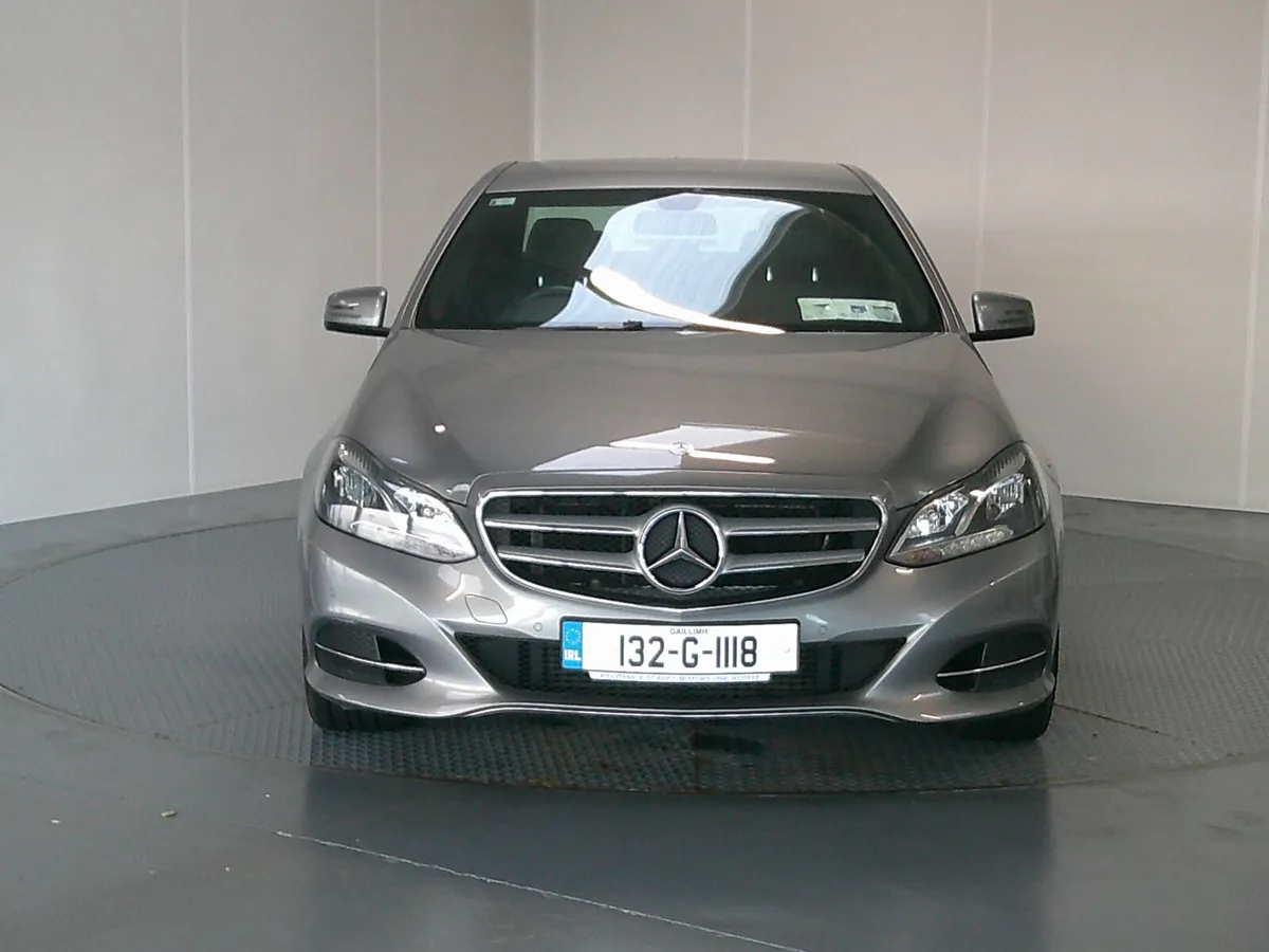 Mercedes-Benz E-Class 2013 - Image 2