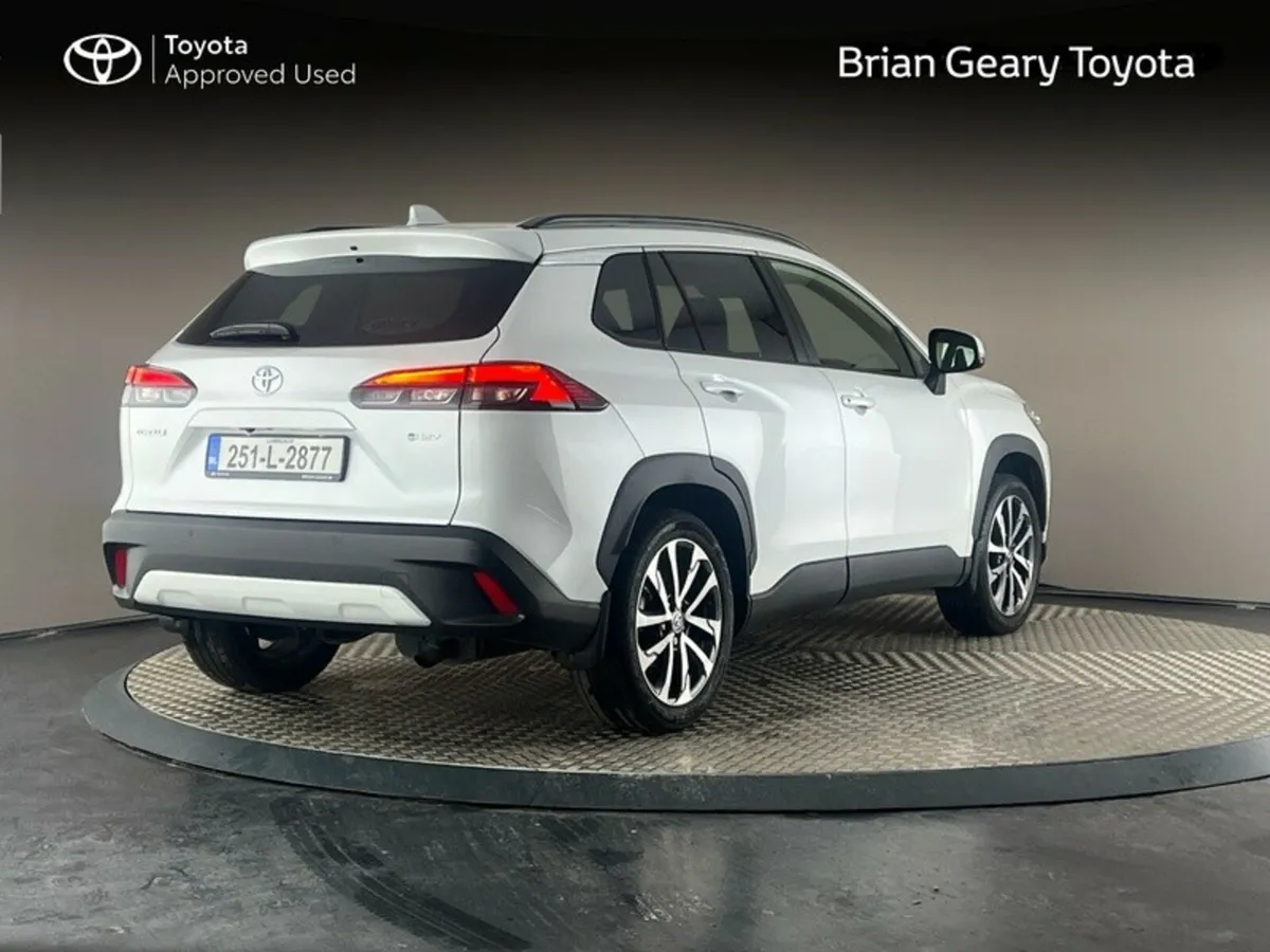 Toyota Corolla Cross HYBRID SPORT - Image 2