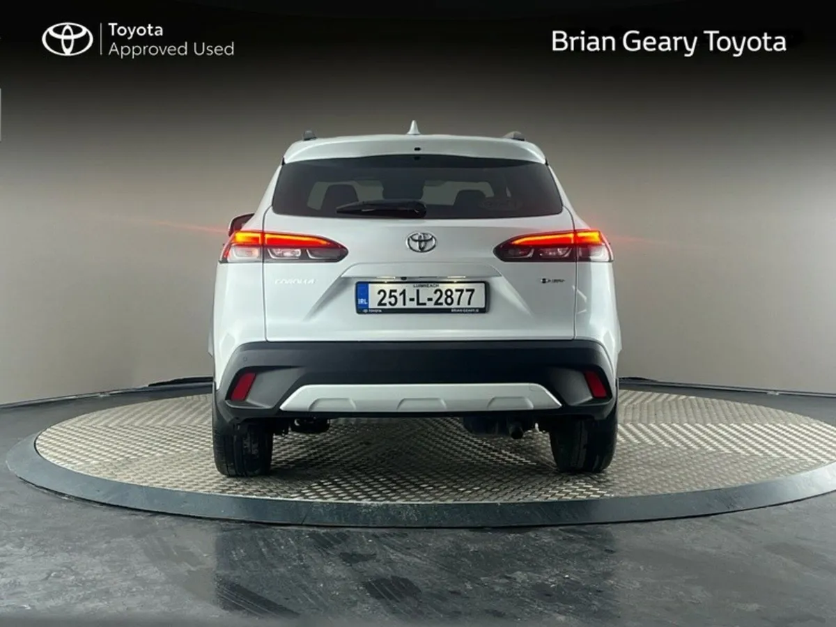 Toyota Corolla Cross HYBRID SPORT - Image 4