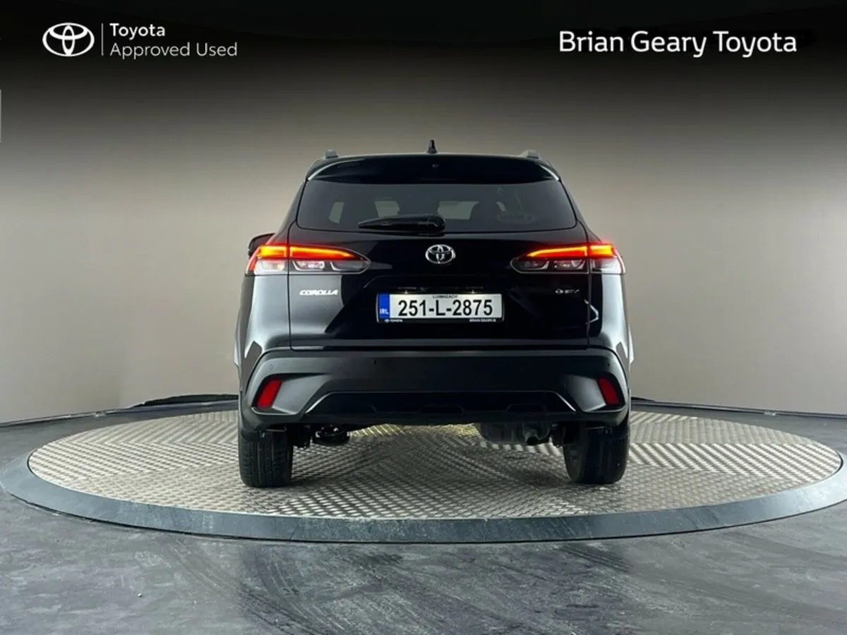 Toyota Corolla Cross HYBRID SPORT - Image 4