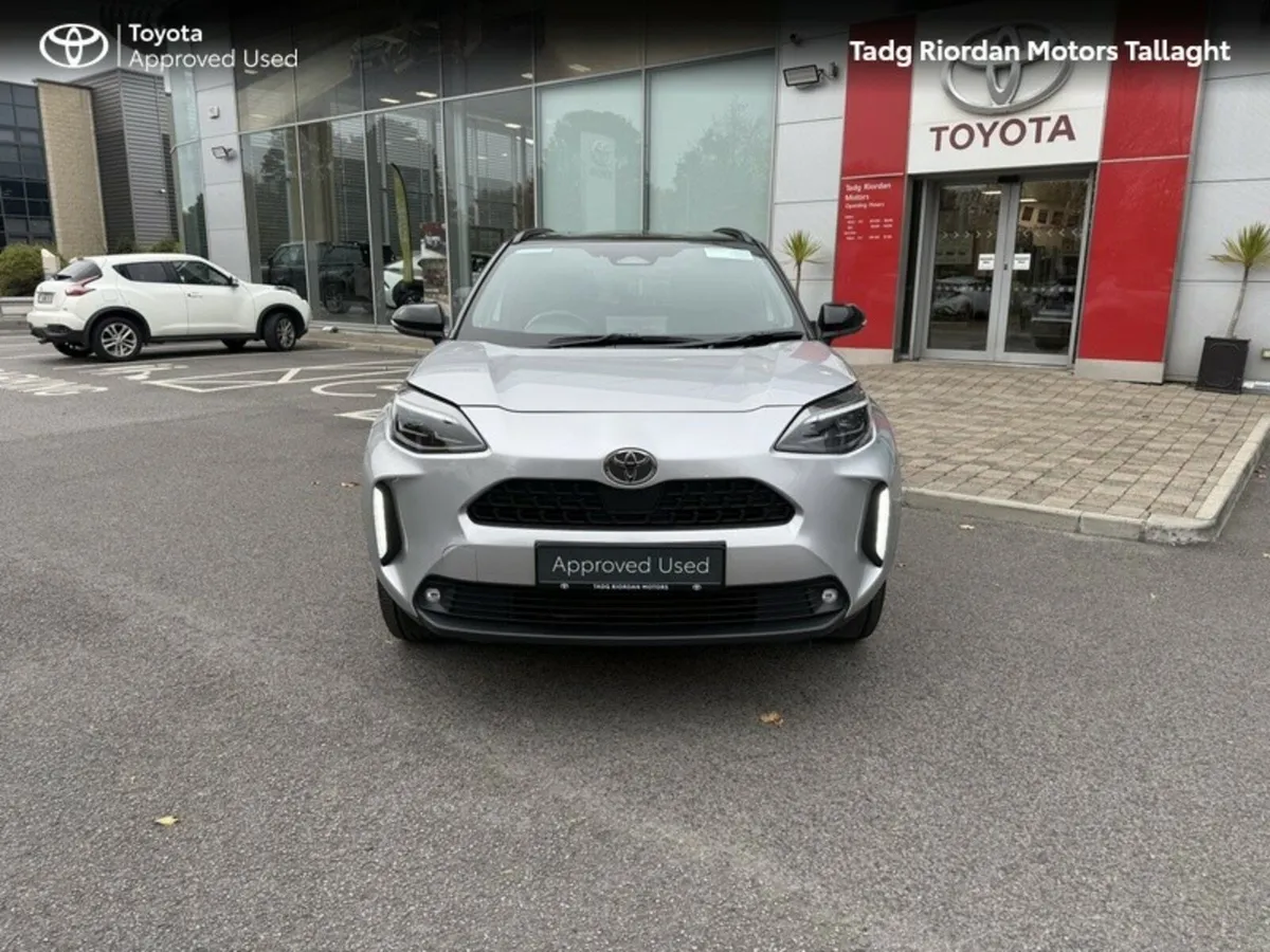 Toyota Yaris Cross LUNA SPORT BI TONE - Image 4