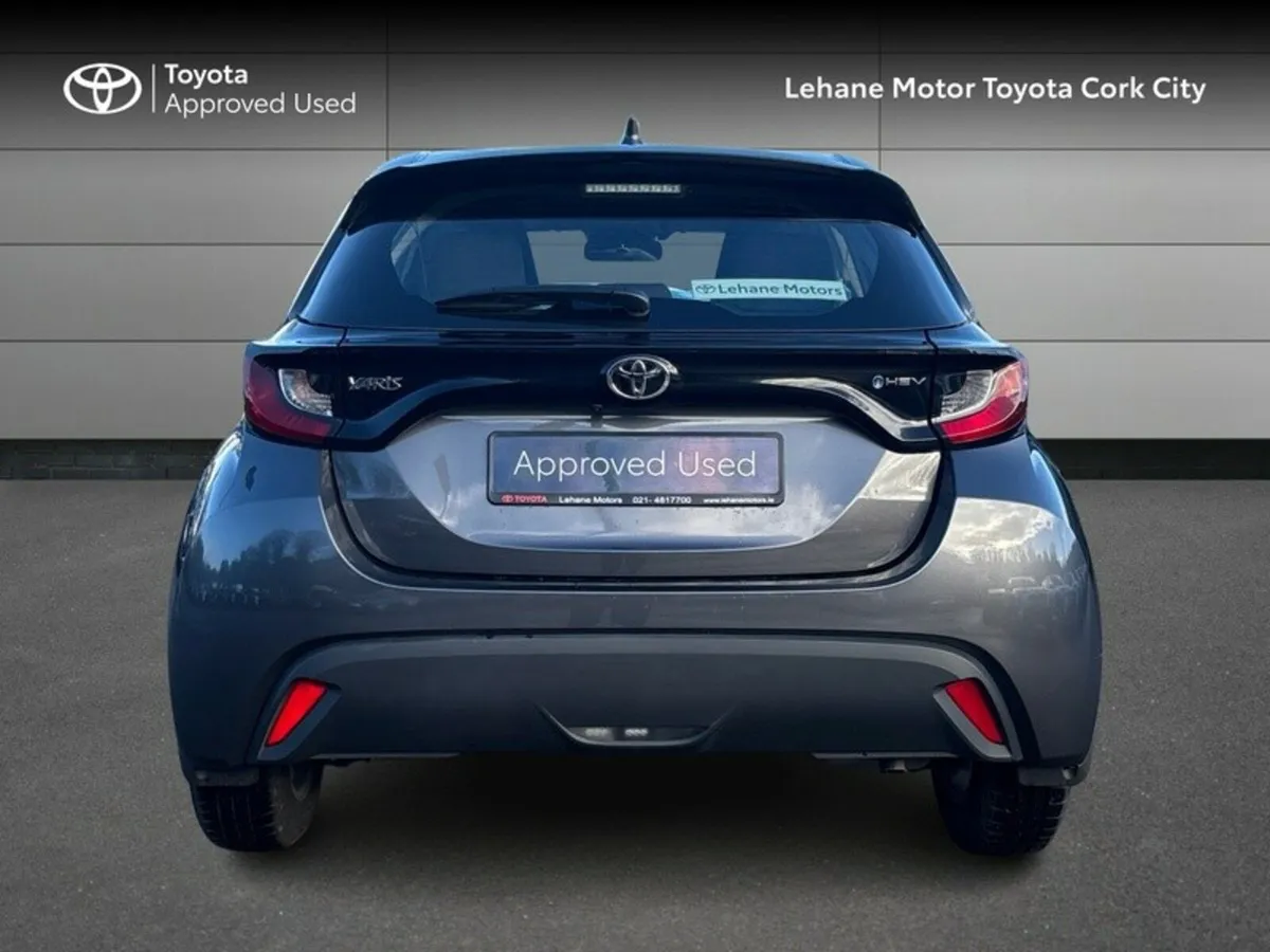 Toyota Yaris Yaris Hybrid 115 Luna - Image 4