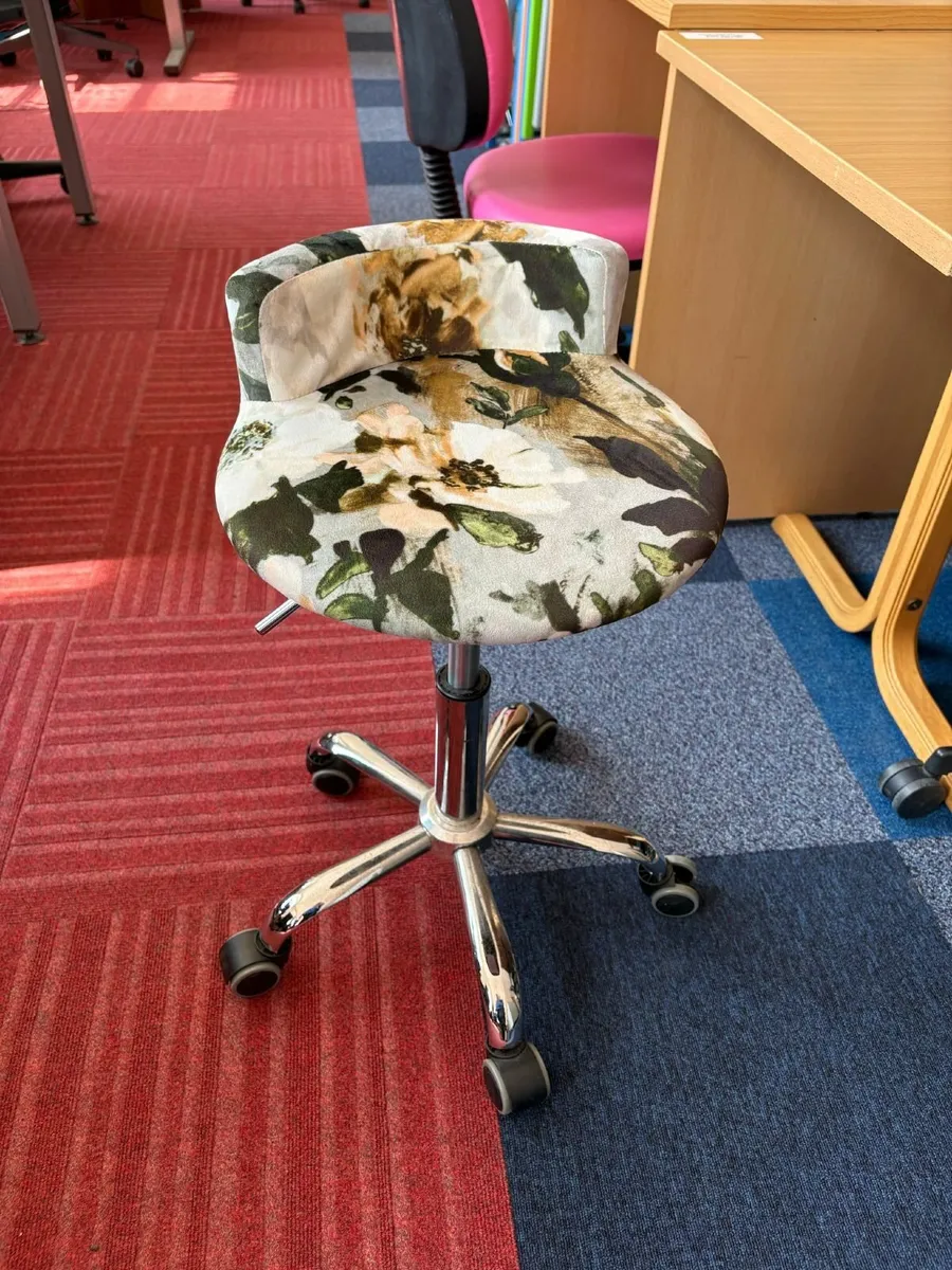 Floral stool - £35 + VAT - COLLECTION ONLY - Image 2