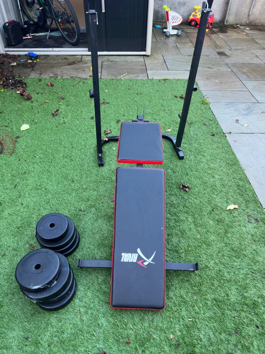 Exercise bench with weights - Image 2