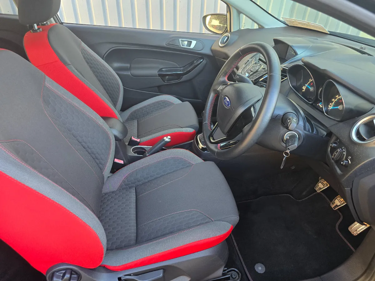 2016 Ford Fiesta S 1.0 Petrol ZETEC BLACK ED. - Image 3
