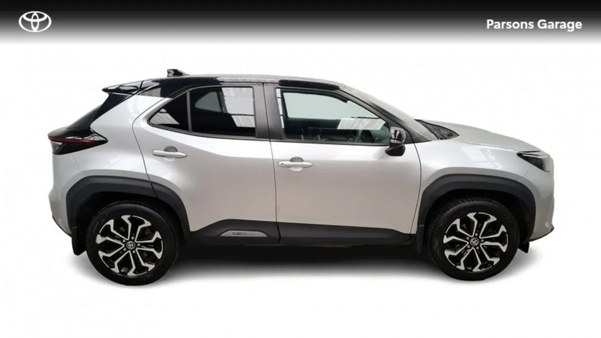 Toyota Yaris Cross CR CROSS LUNA SPORT 4DR AUTO - Image 3